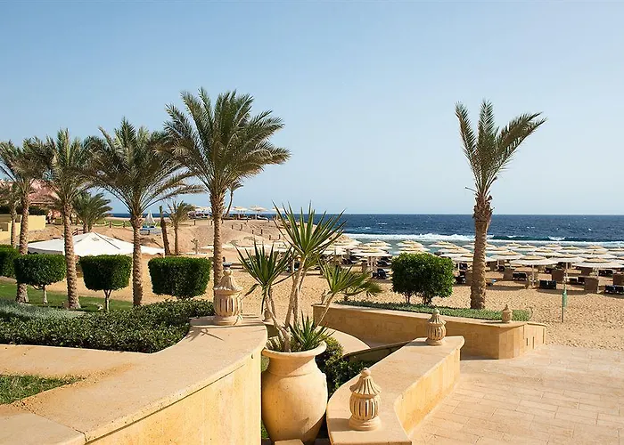 אתר נופש Jaz Grand Marsa 5*